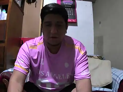 Snapshot of manolo666hot chatting on April 10, 4:44 pm manolo666hot online show from April 10, 4:44 pm