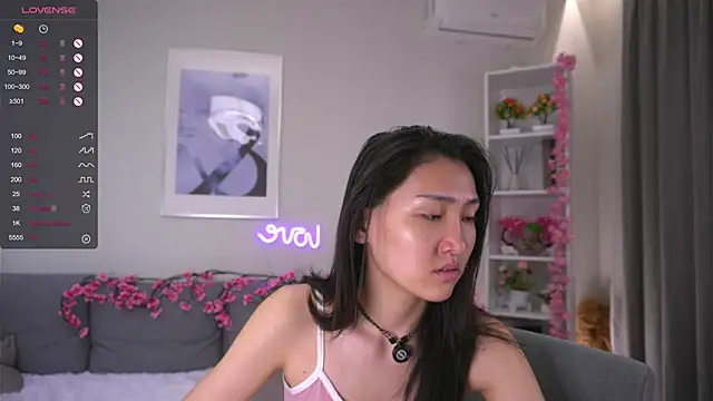 OdeliaGossage online show from December 4, 1:04 am