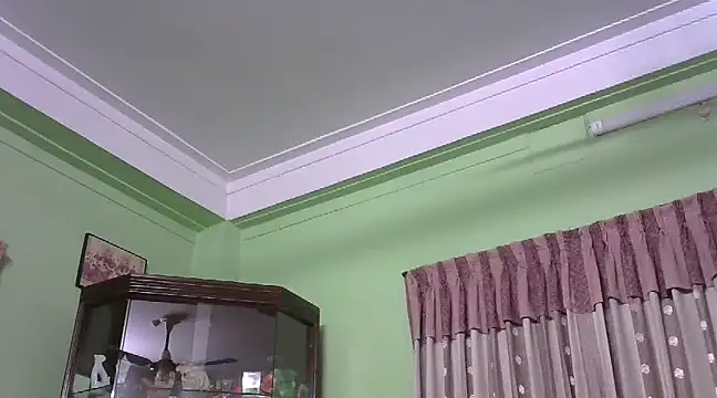 GildanK18 online show from March 21, 12:18 am