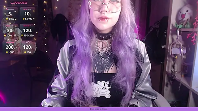 Snapshot of chloe_crystall_killer chatting on March 18, 7:30 am chloe crystall killer online show from March 18, 7:30 am