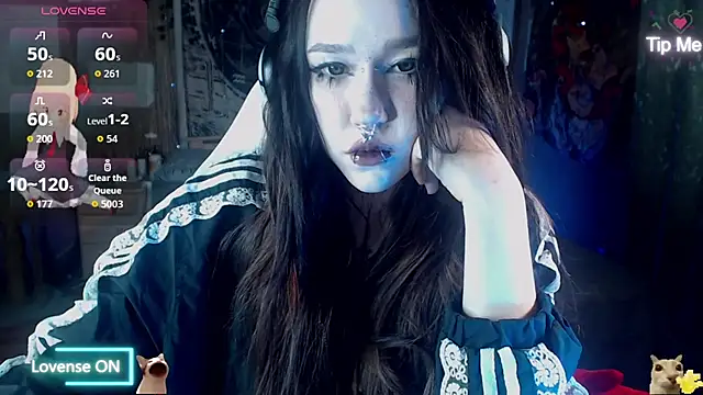 Snapshot of chloe_crystall_killer chatting on May 14, 11:22 pm chloe crystall killer online show from May 14, 11:22 pm