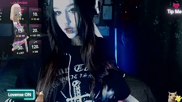 Snapshot of chloe_crystall_killer chatting on May 18, 4:24 pm chloe crystall killer online show from May 18, 4:24 pm