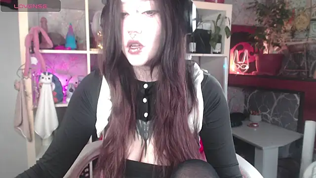 Snapshot of chloe_crystall_killer chatting on July 20, 11:45 am chloe crystall killer online show from July 20, 11:45 am