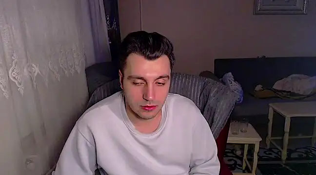 handsomeee04 online show from January 19, 11:00 pm