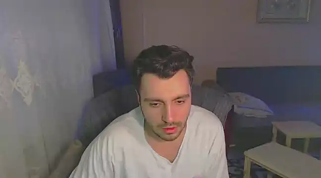 handsomeee04 online show from February 2, 3:39 pm