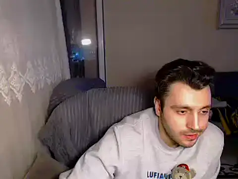 handsomeee04 online show from February 22, 12:49 am