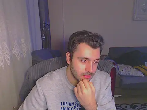 handsomeee04 online show from February 24, 10:03 pm