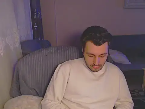 handsomeee04 online show from February 25, 7:36 pm