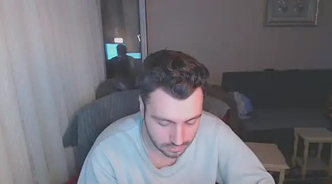 handsomeee04 online show from March 12, 11:01 pm