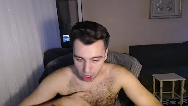 handsomeee04 online show from September 13, 11:04 pm