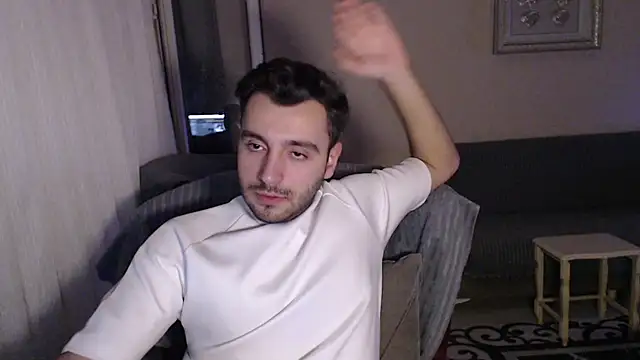 handsomeee04 online show from October 2, 10:06 pm