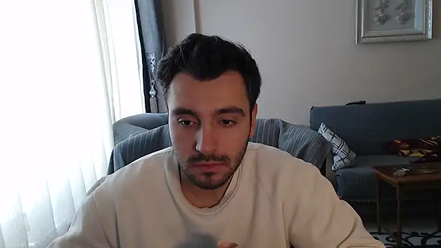 handsomeee04 online show from October 12, 1:10 pm