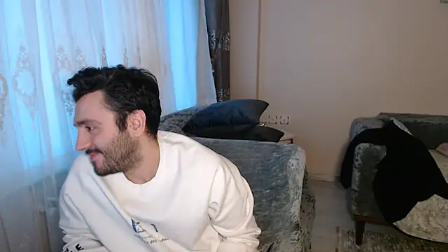 handsomeee04 online show from April 21, 3:24 am