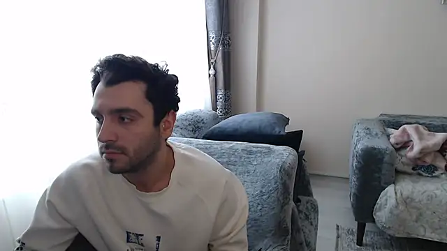 handsomeee04 online show from April 23, 2:19 pm