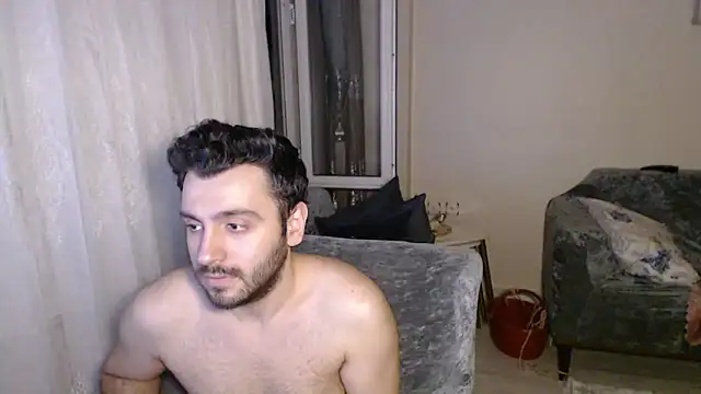 handsomeee04 online show from June 6, 7:07 pm