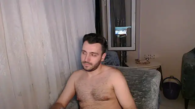 handsomeee04 online show from July 1, 10:20 pm