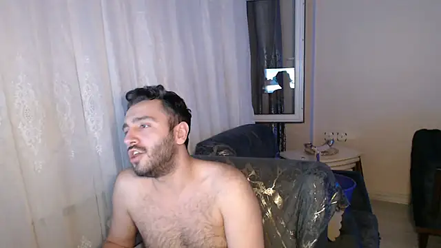handsomeee04 online show from July 9, 10:03 pm