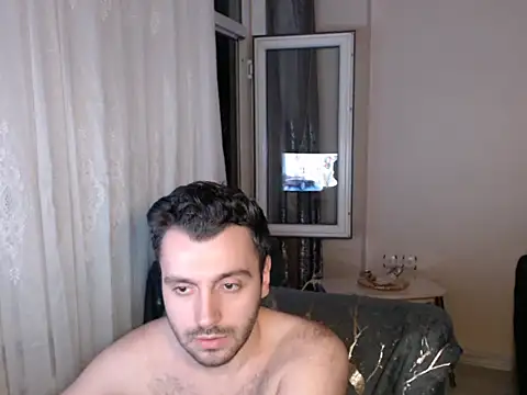 handsomeee04 online show from July 14, 11:10 pm