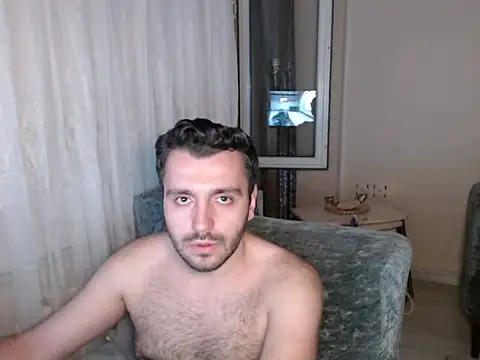 handsomeee04 online show from July 17, 11:20 pm