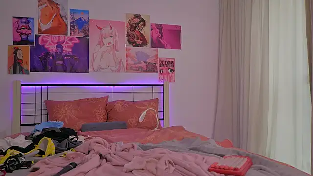 Naalani online show from December 26, 1:10 pm