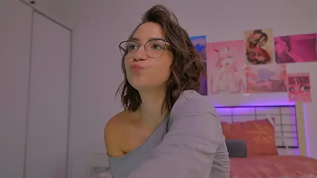 Naalani online show from December 27, 10:01 am