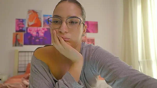 Naalani online show from February 6, 10:04 am