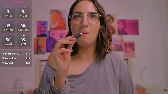 Naalani online show from February 18, 12:06 pm