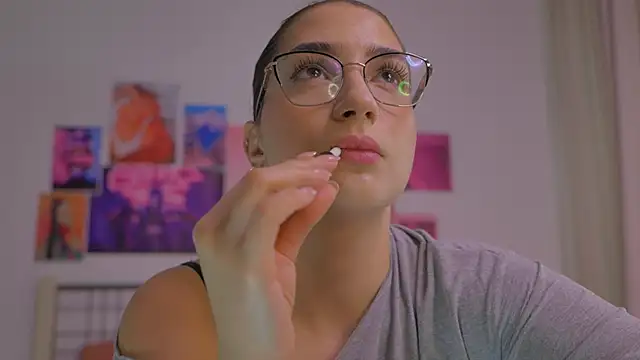 Naalani online show from February 23, 6:49 am