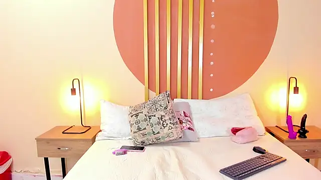 Nicole Angels  online show from February 20, 5:18 pm