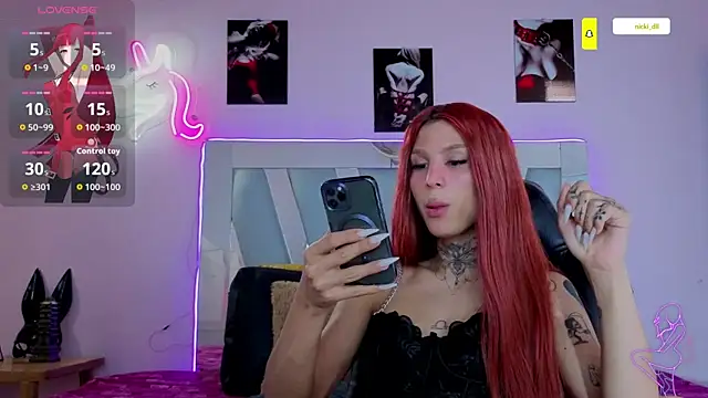 Snapshot of supradoll chatting on September 18, 4:20 pm supradoll online show from September 18, 4:20 pm