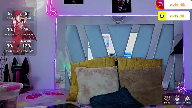 Snapshot of supradoll chatting on October 2, 5:42 pm supradoll online show from October 2, 5:42 pm