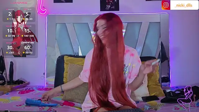 Snapshot of supradoll chatting on October 18, 5:35 pm supradoll online show from October 18, 5:35 pm