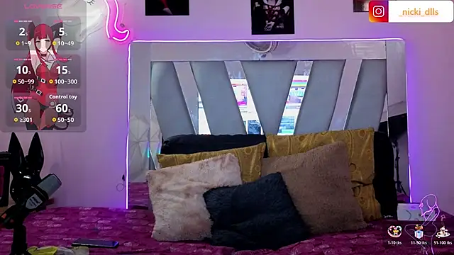 Snapshot of supradoll chatting on October 24, 3:30 pm supradoll online show from October 24, 3:30 pm