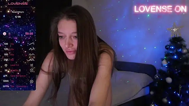 Snapshot of Cherry_air chatting on January 4, 12:37 am Cherry air online show from January 4, 12:37 am