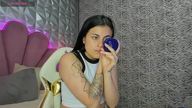 Snapshot of morgan_reds chatting on February 16, 3:26 am morgan reds online show from February 16, 3:26 am