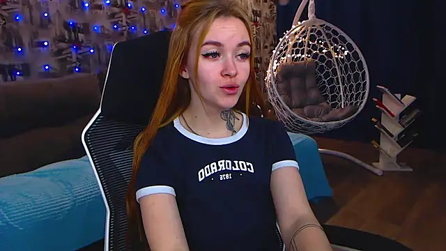 Snapshot of Naughty_Mable chatting on December 24, 6:11 am Naughty Mable online show from December 24, 6:11 am