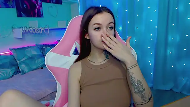 Snapshot of Naughty_Mable chatting on January 20, 4:10 am Naughty Mable online show from January 20, 4:10 am