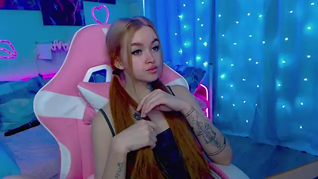 Snapshot of Naughty_Mable chatting on January 30, 3:22 am Naughty Mable online show from January 30, 3:22 am