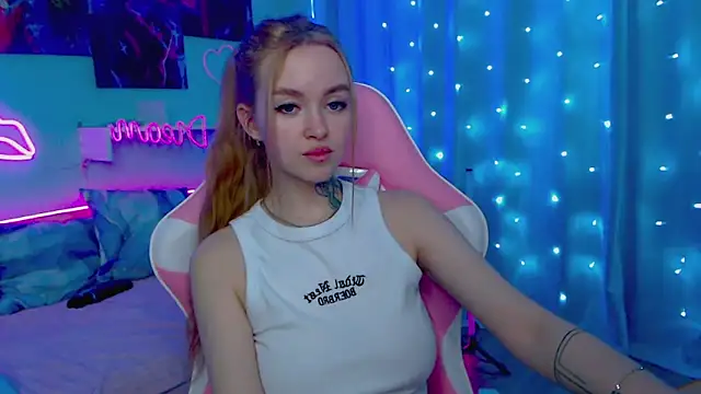 Snapshot of Naughty_Mable chatting on February 8, 3:08 am Naughty Mable online show from February 8, 3:08 am