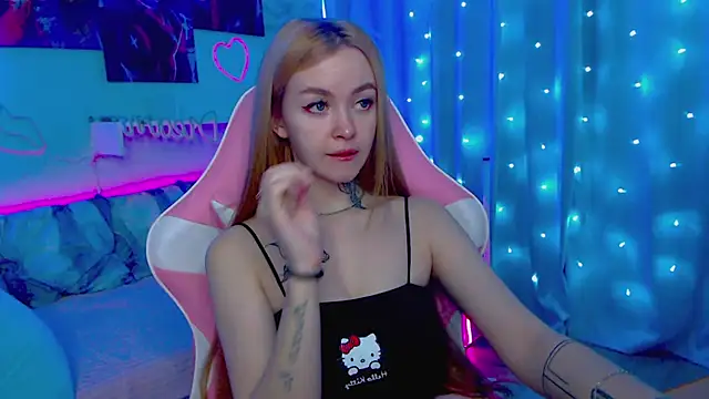 Snapshot of Naughty_Mable chatting on February 27, 12:43 am Naughty Mable online show from February 27, 12:43 am