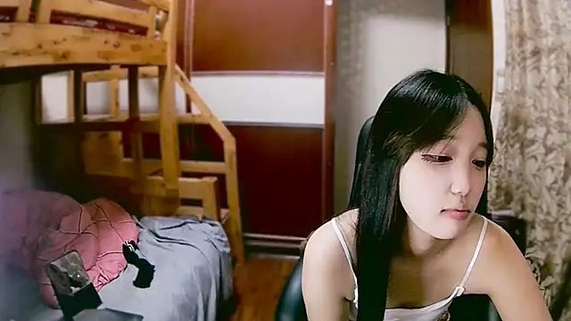 lulu-2002 online show from December 31, 7:18 pm