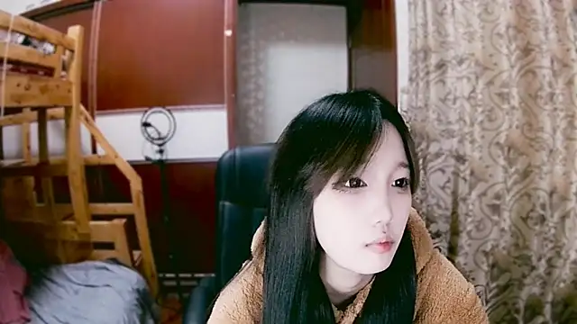 lulu-2002 online show from January 6, 12:46 pm