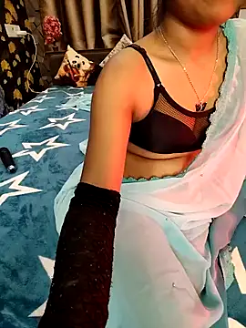 Snapshot of Little__Lia chatting on February 21, 5:42 pm Little  Lia online show from February 21, 5:42 pm