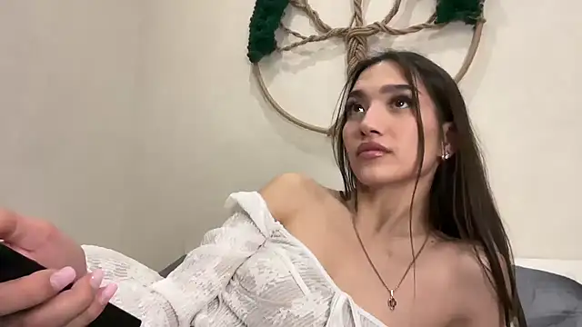 Snapshot of MilenaMilven chatting on December 28, 8:25 pm MilenaMilven online show from December 28, 8:25 pm