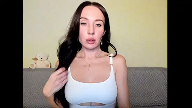 One of the girls online show from February 8, 7:27 pm