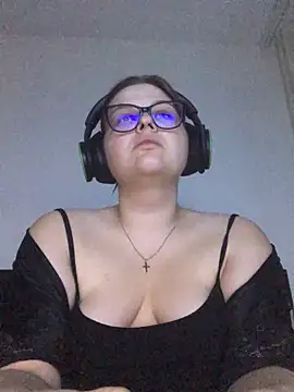 Charlotte Ros online show from October 31, 9:16 pm