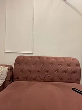 ahista online show from January 24, 10:30 pm