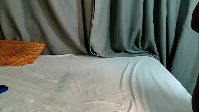 EROTIC BARBIE28 online show from April 10, 4:17 am