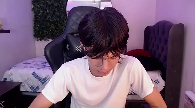 andy dan18 online show from March 6, 1:14 pm