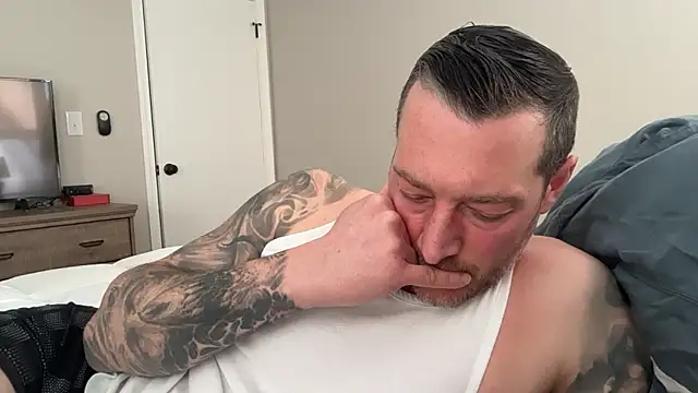 Snapshot of moon-boy chatting on February 5, 7:53 pm moon-boy online show from February 5, 7:53 pm